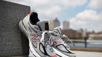 new balance990 v4