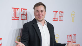 Elon Musk Returns With New Song Don T Doubt Ur Vibe Complex