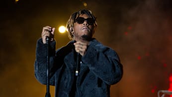 Joyner Lucas Blames Juice Wrld S Death On Rappers That Glorify Drug Use Update Complex In a tweet lucas said, juice wrld was 21. joyner lucas blames juice wrld s death