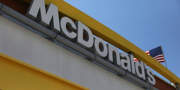 Florida Men Arrested After Pulling Gun on McDonald's Employee Who Gave Them Cold Burgers