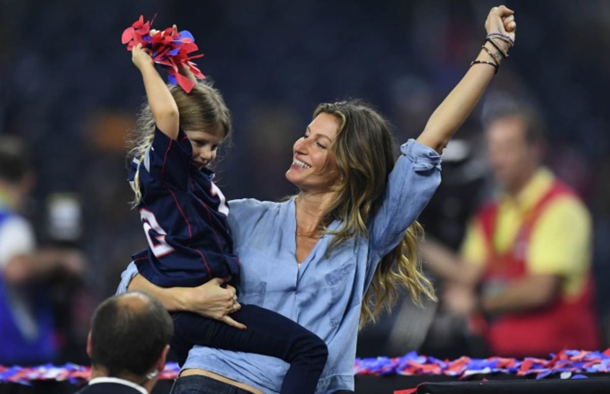 Watch Gisele Bündchen Absolutely Lose It After Tom Brady's Fifth Super Bowl Win | Complex