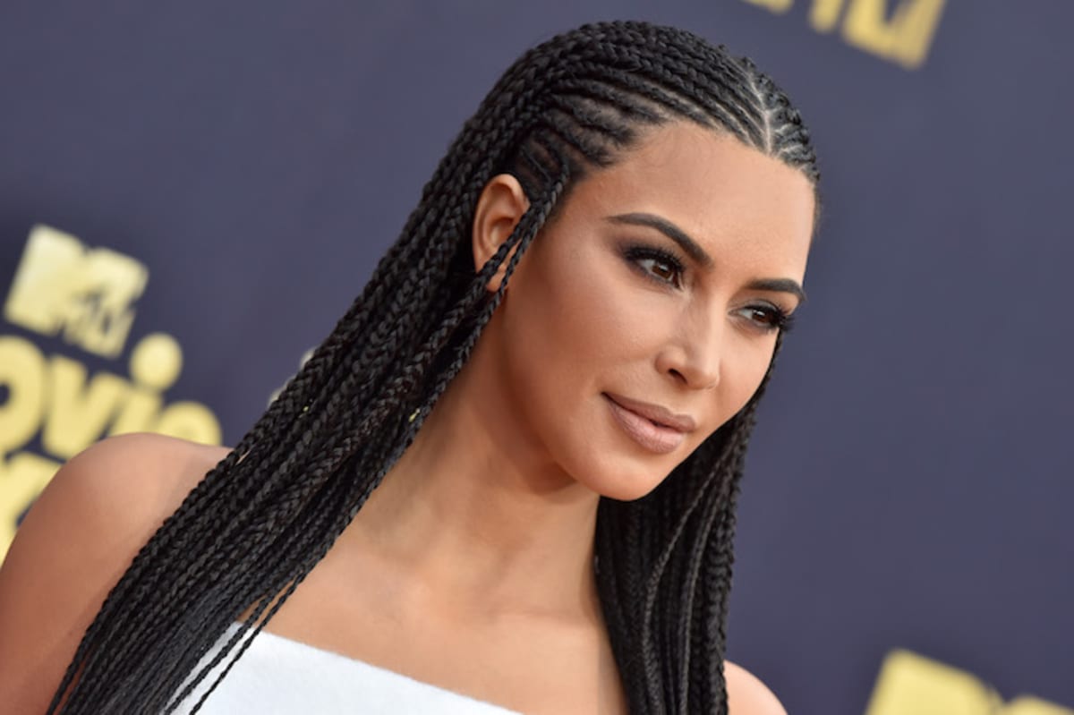 Kim Kardashian Visited a Women's Prison To Speak With Inmates | Complex