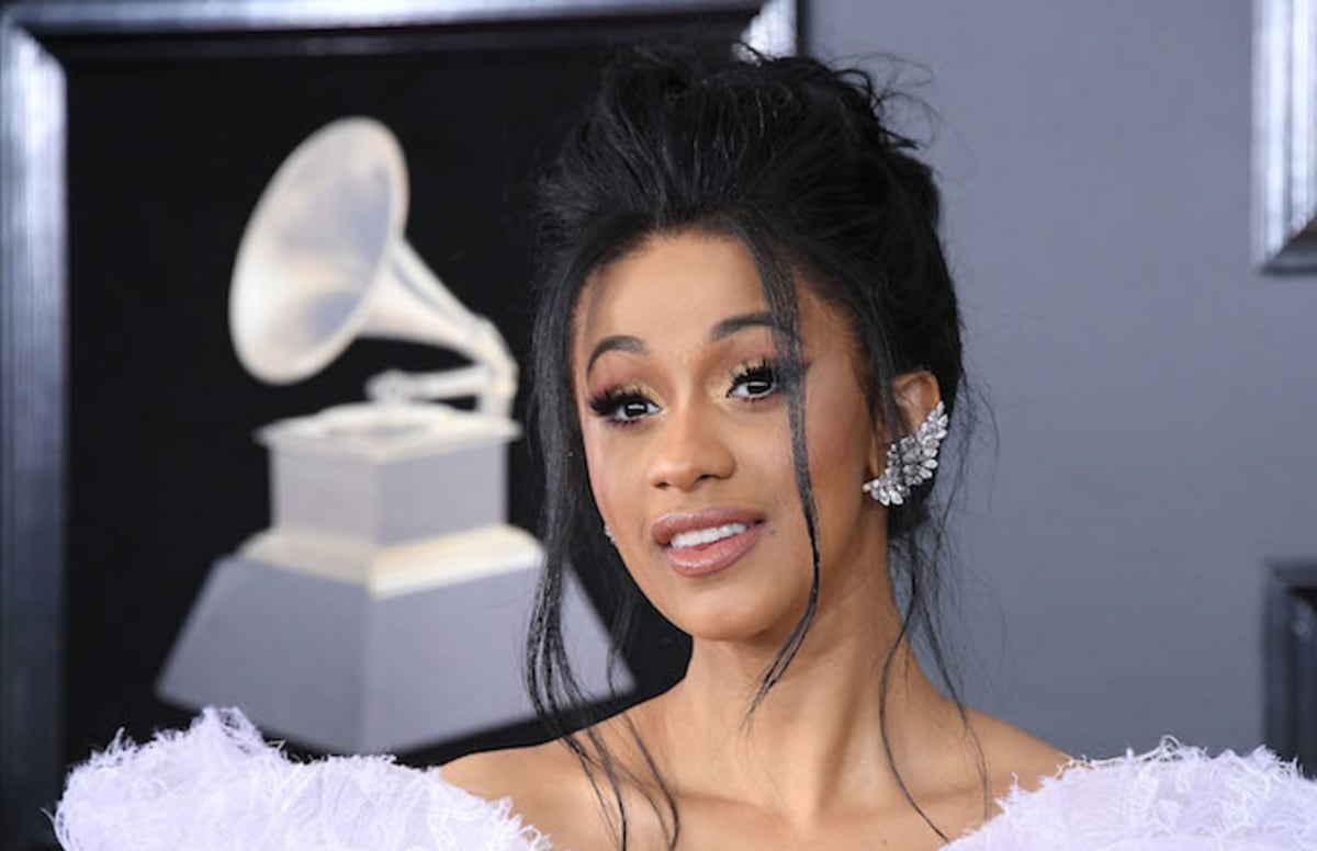 Logan Paul Made a Very Stupid Comment on Cardi B's ...