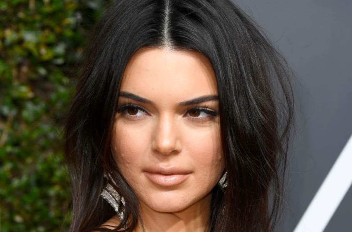 Kendall Jenner on Red Carpet Acne: 'Never Let That Sh*t Stop You ...