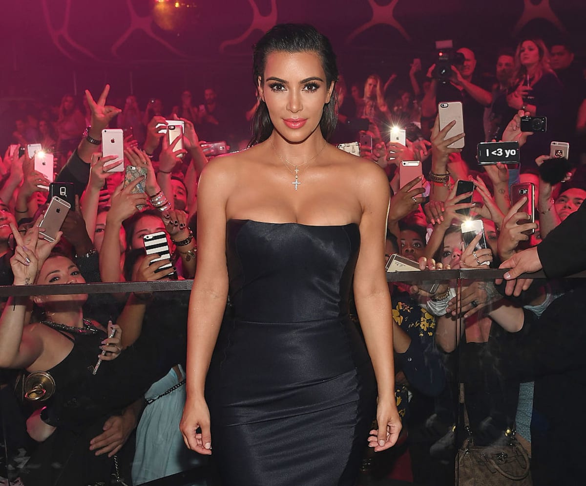 Kim Kardashian’s Ass Breaks the Internet Once Again With Twerking