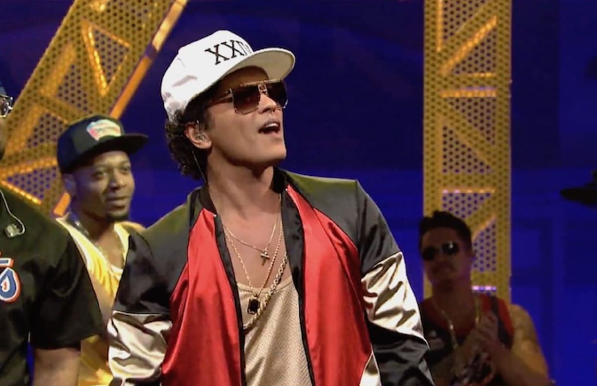 Bruno Mars Debuts His New Song "Chunky" on 'SNL' Complex