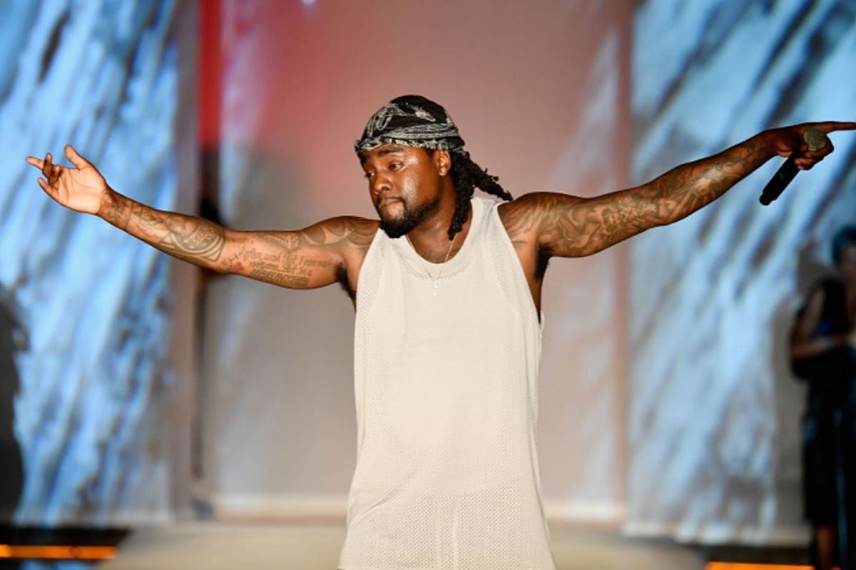 Short essay writing image