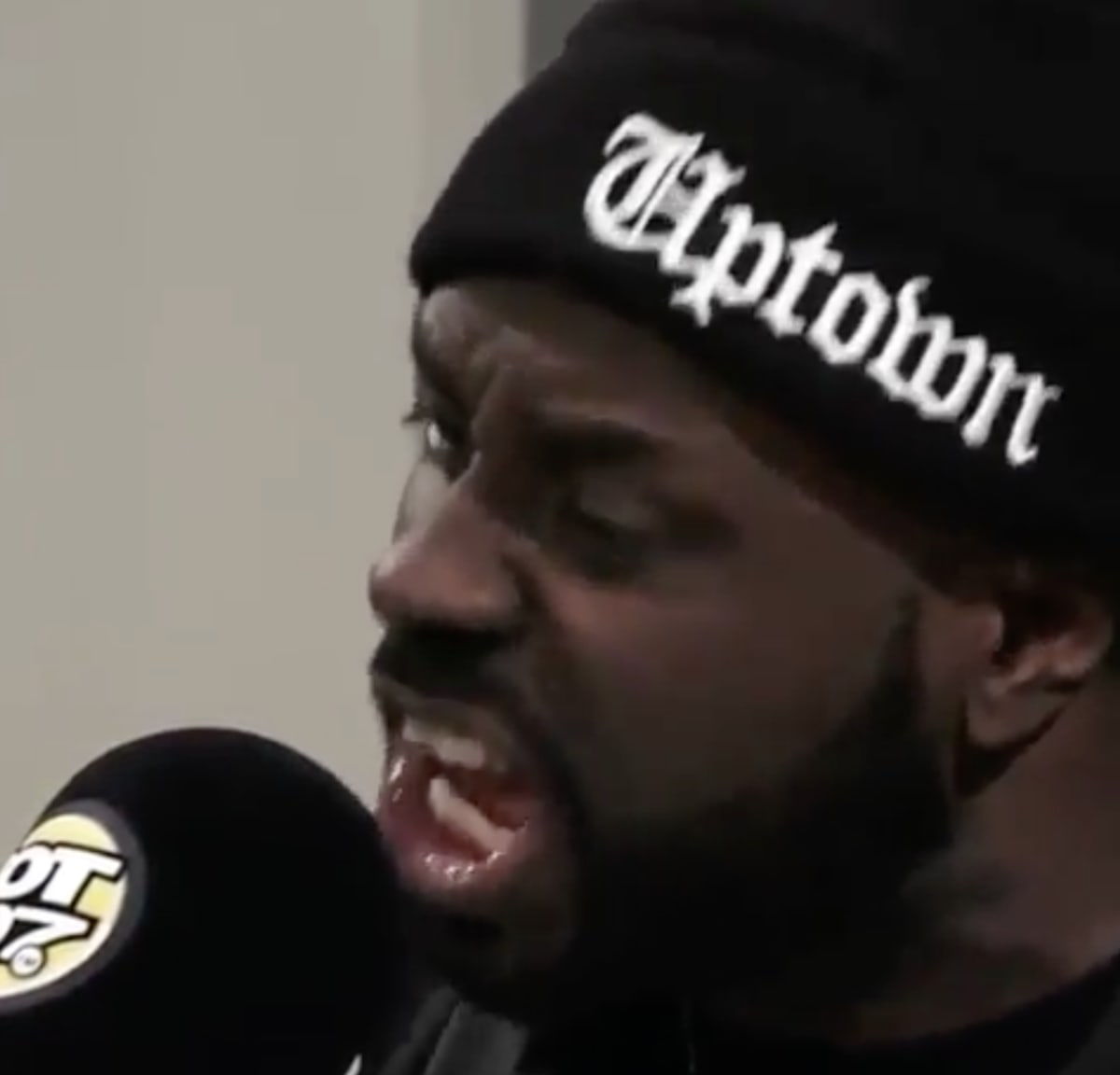 Twitter Is Absolutely Losing it Over This Video of Funkmaster Flex Yelling at Bow Wow ...1200 x 1152