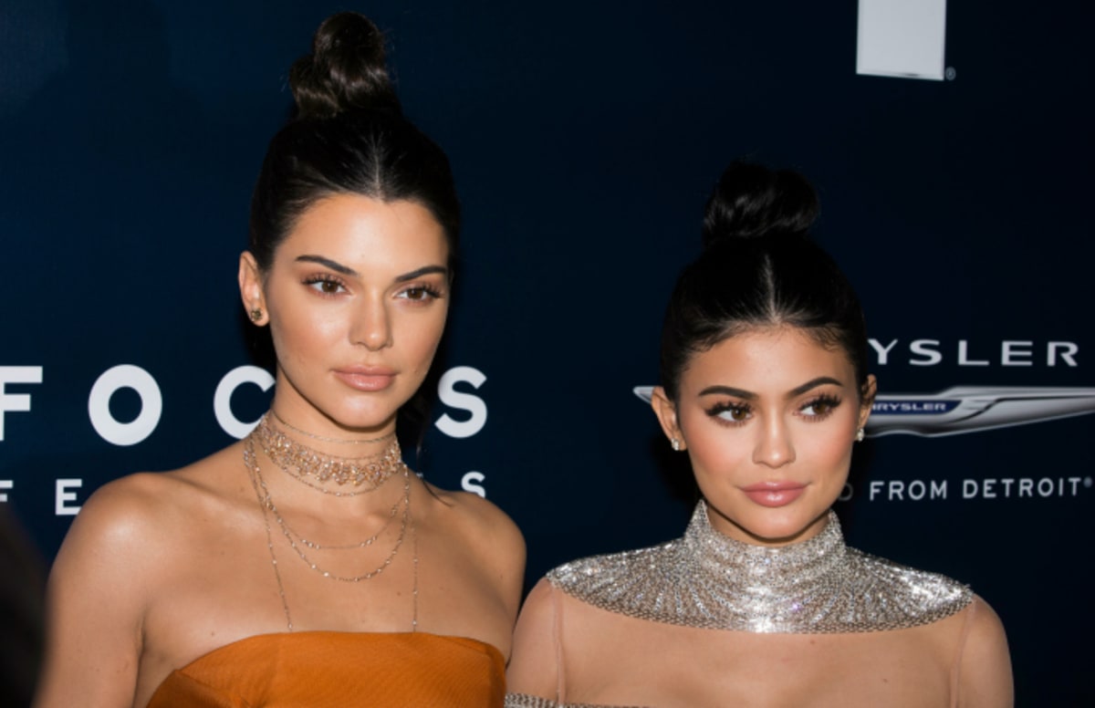 how old is kylie and kendall jenner