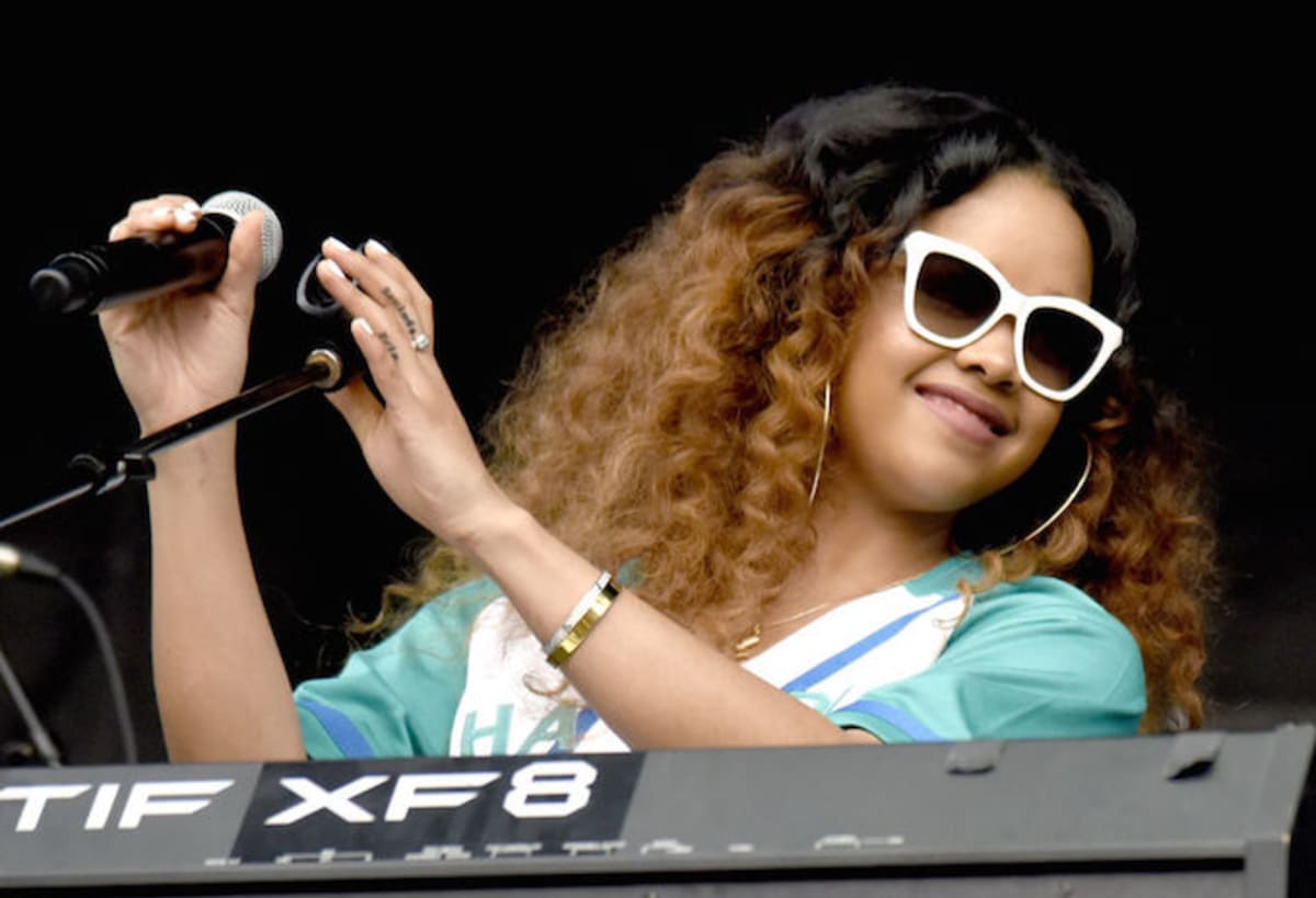 Rihanna and H.E.R. Are Collaborating on Some 'Secret Projects' | Complex