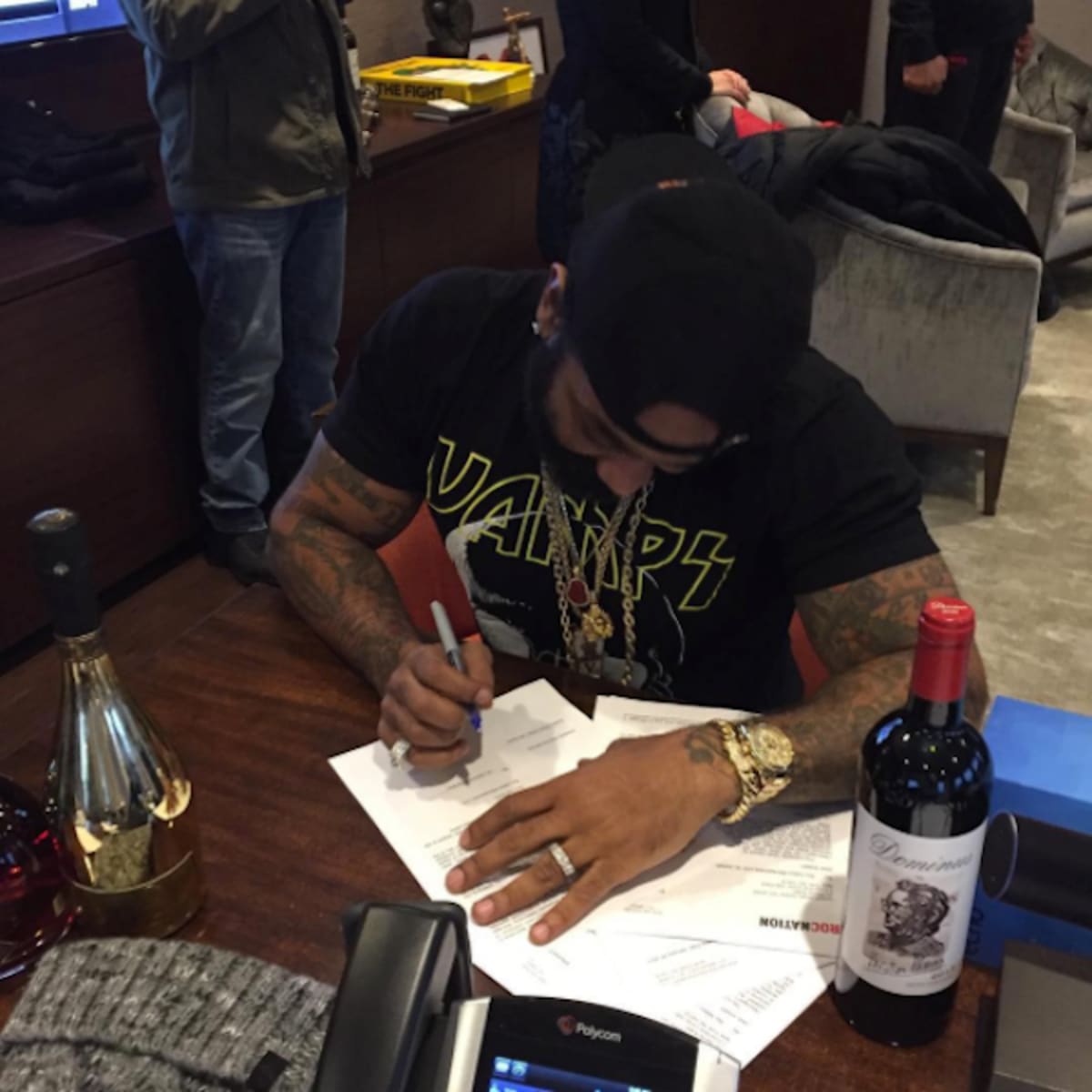 Ballin'! Jim Jones Signs With Roc Nation | Complex1200 x 1200