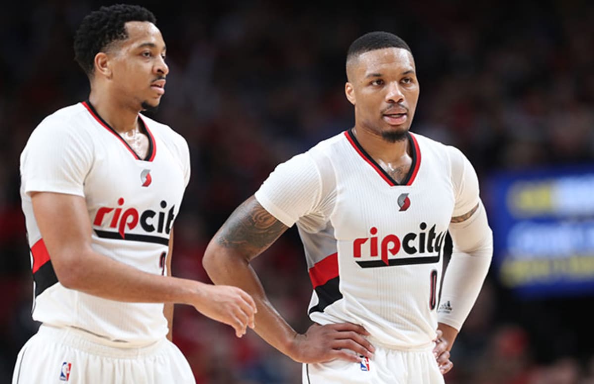 Damian Lillard Convinced Teammates to Donate $200,000 in Bonuses to Blazers Employees ...1200 x 776