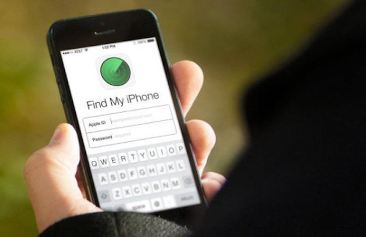Woman Catches Her Husband Cheating Using the Find My iPhone App Comp pic