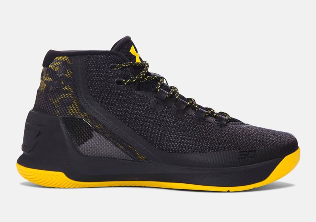 Stephen Curry's third signature basketball shoe hits ...