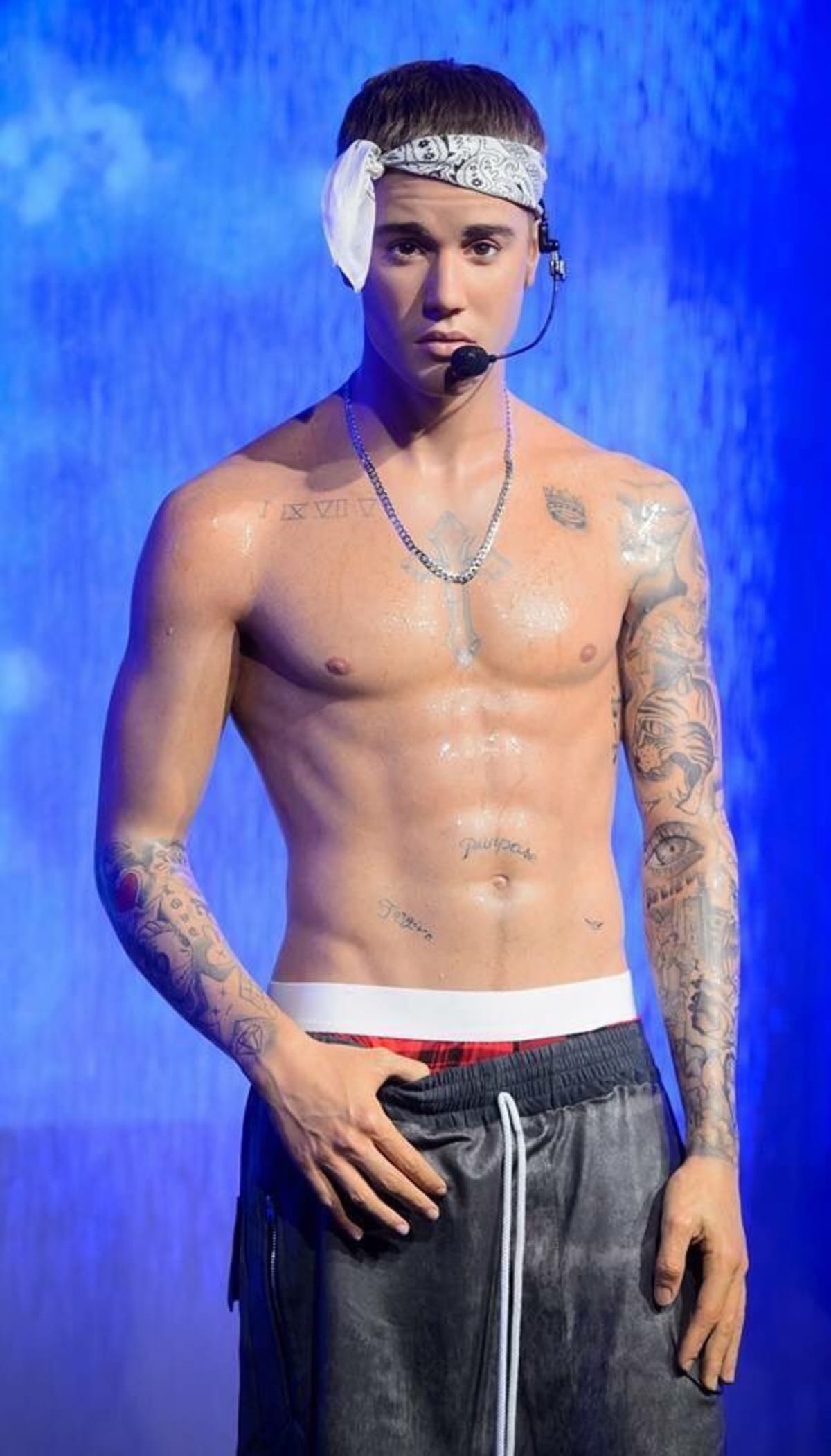 New Justin Bieber Wax Figure Unveiled in London | Complex - 1200 x 2102 jpeg 156kB