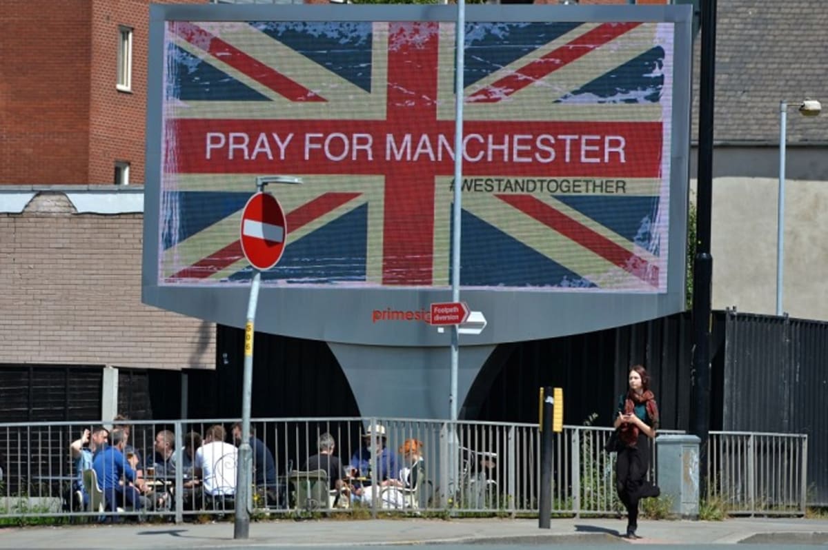 Homeless Manchester Bombing 'Hero' Admits to Stealing From Injured