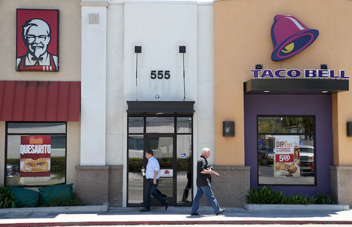 KFC and Taco Bell Will Start Offering Home Deliveries Across the Country | Complex