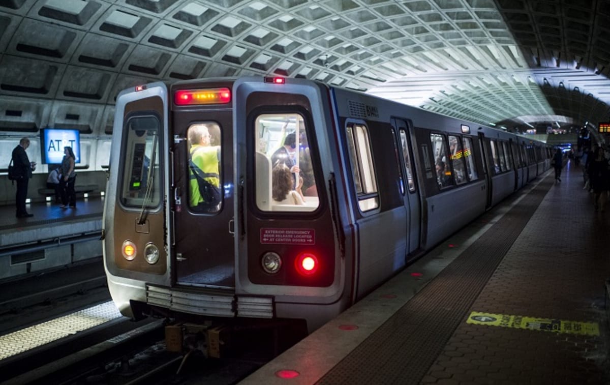 author-might-lose-book-deal-after-snitching-on-dc-metro-employee-for