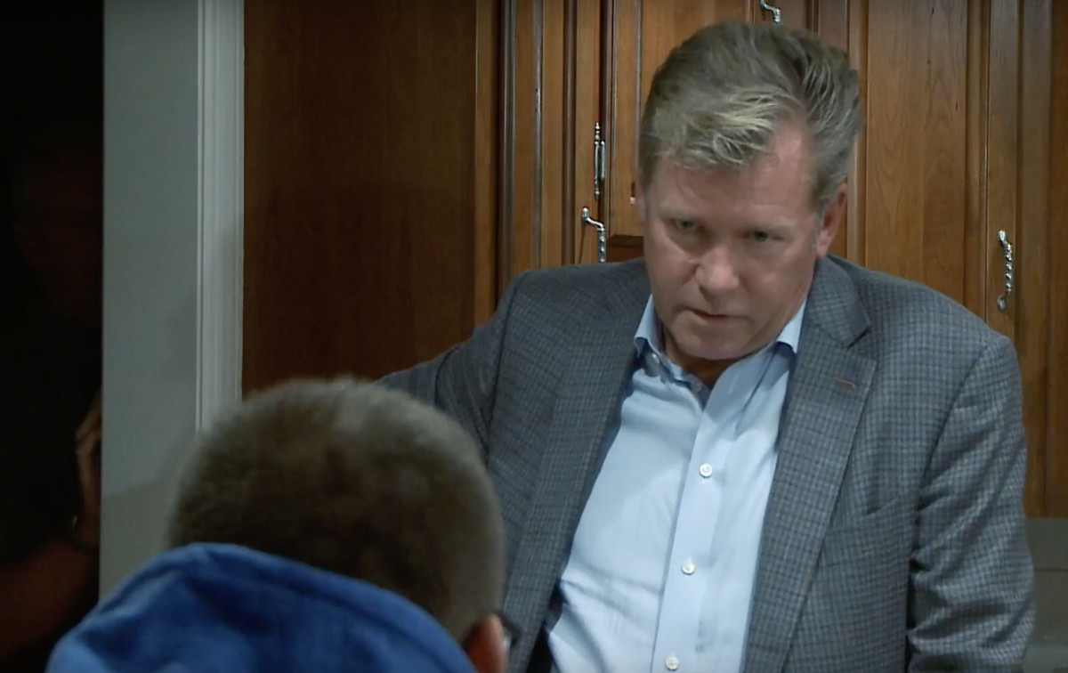 Chris Hansen Returns to Bust More Predators in First Look at 'Hansen vs
