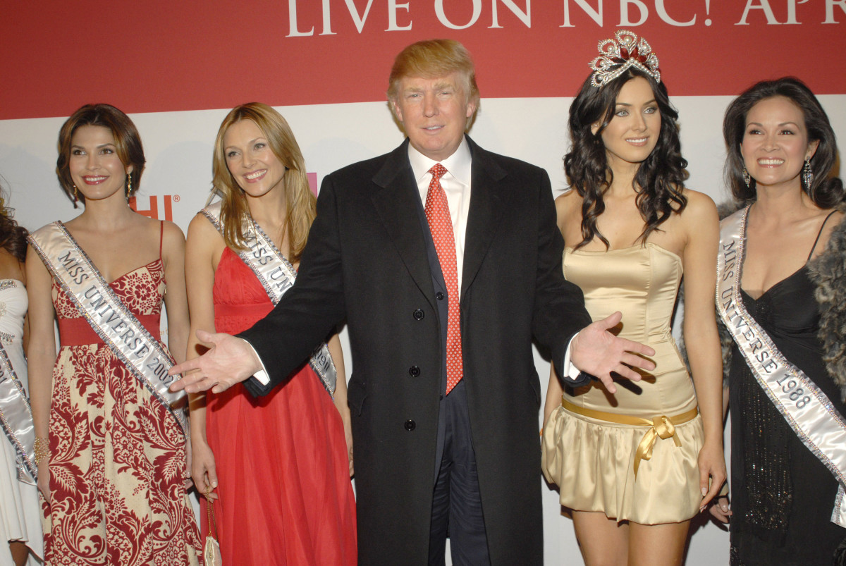 Trump Reportedly Walked In On Naked Beauty Pageant Contestants Numerous Times Complex