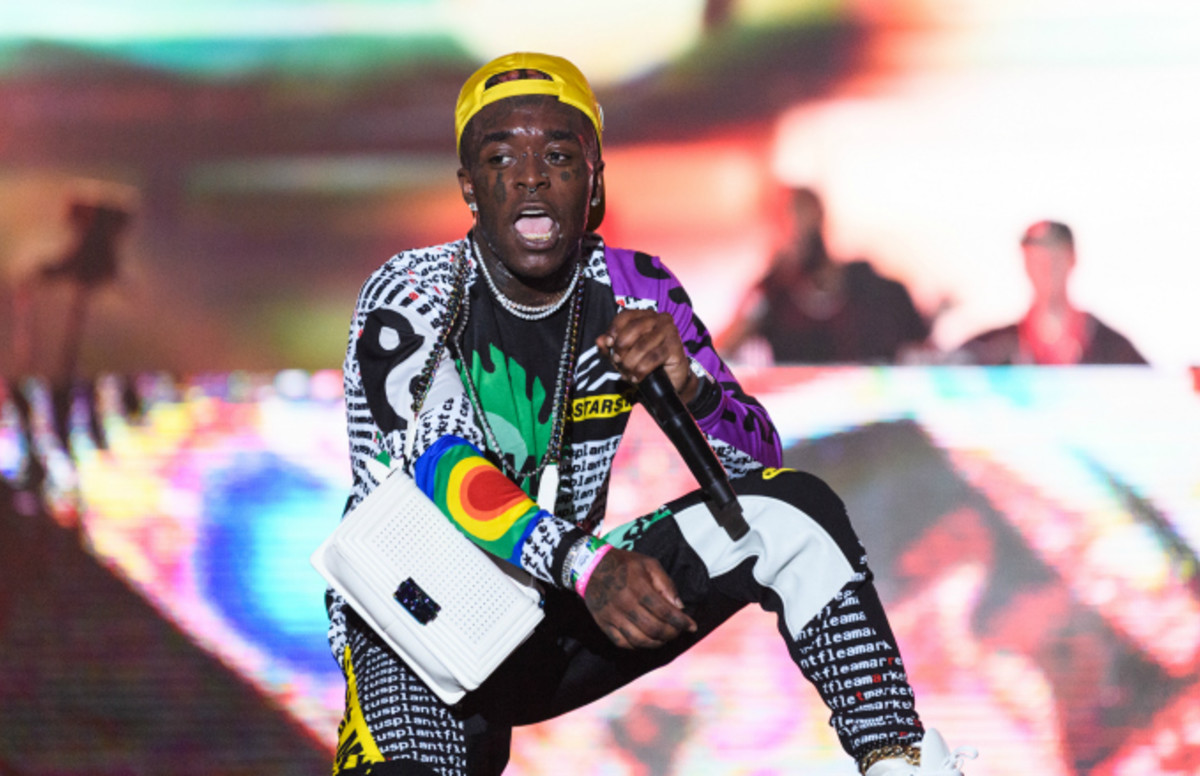 Security Mistakes Lil Uzi Vert For a Fan During Gunna ...