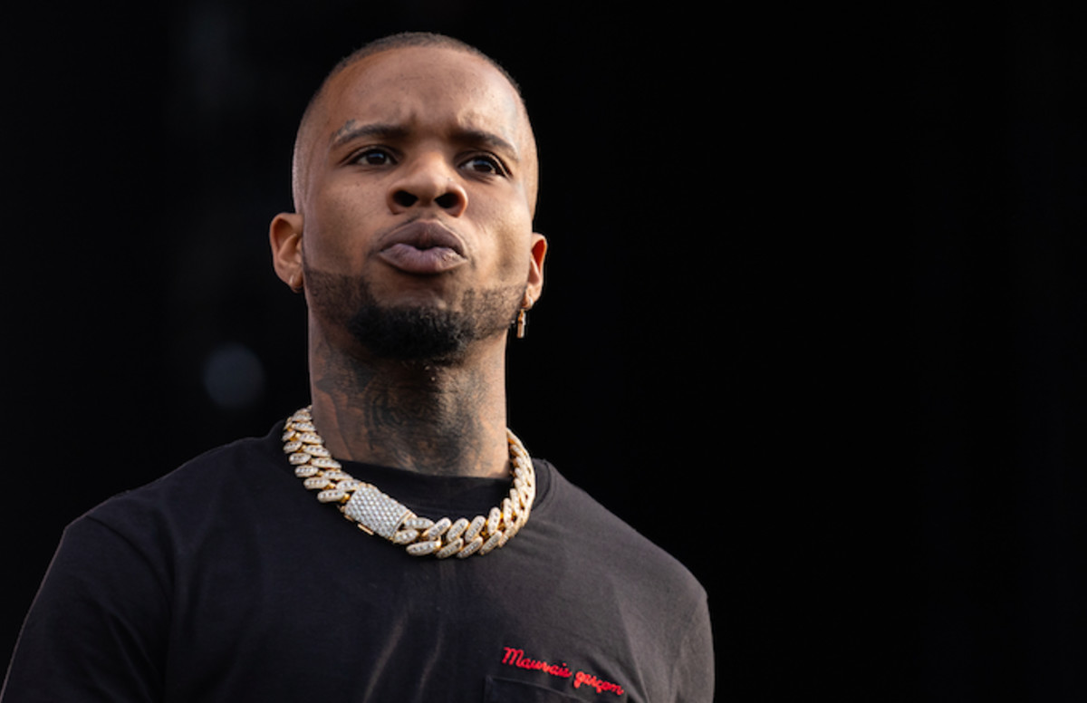 Tory Lanez Reminds the World He Doesn't Wear a Hairpiece | Complex