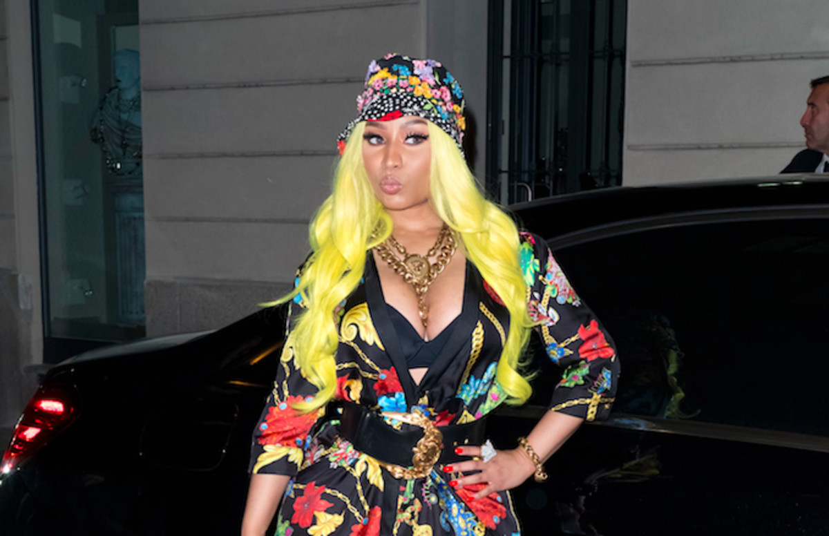 Nicki Minaj Shades Cardi B With "Nicki Stopped My Bag ...