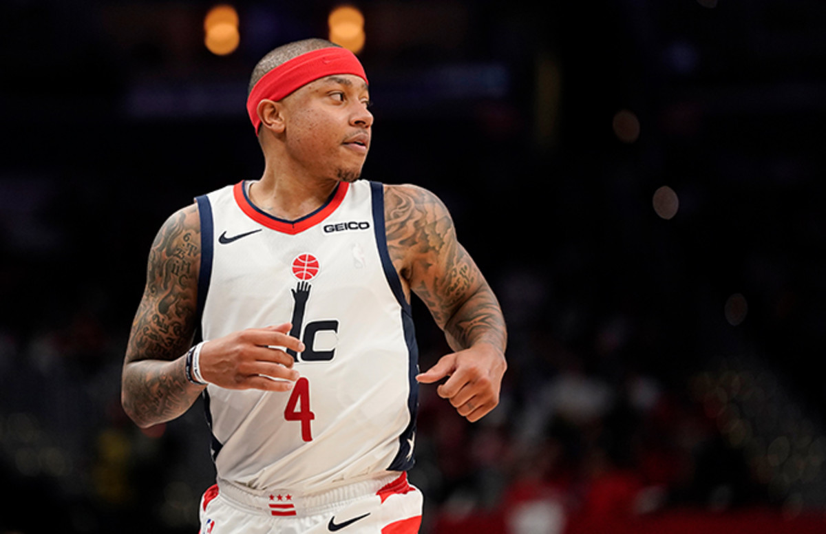 Isaiah Thomas Suspended for Going Into Stands to Confront ...