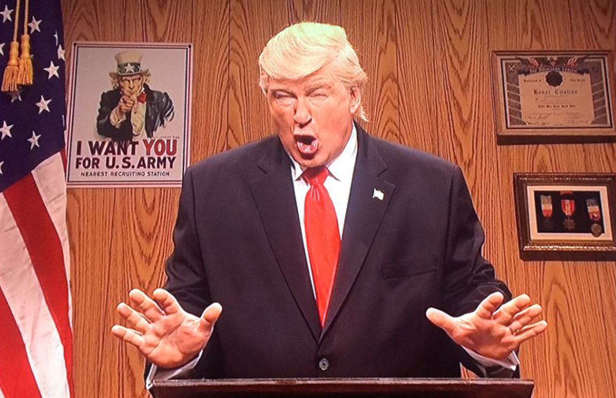 Alec Baldwin Is Back As Donald Trump in 'SNL' Cold Open ...