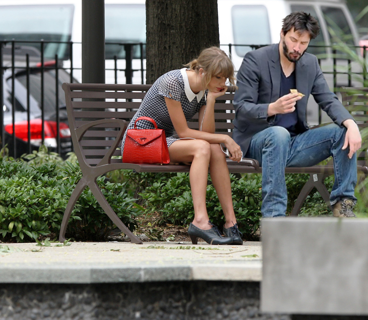 Sad Taylor Swift Is The Meme Gift That Keeps On Giving Complex