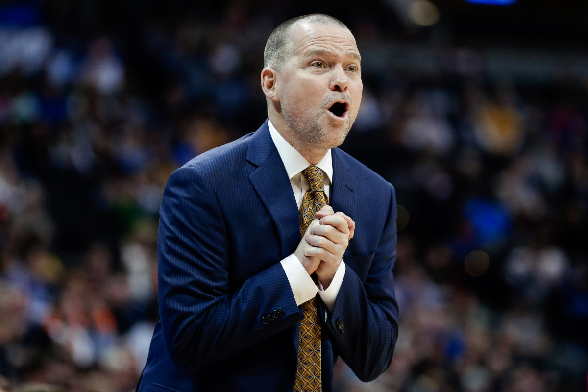 Denver Nuggets Coach Mike Malone Is Giving 10 to Every Person Who