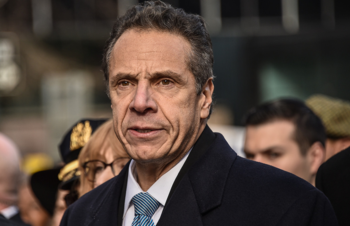 New York Gov Andrew Cuomo Helps Save Man in Car Accident ...