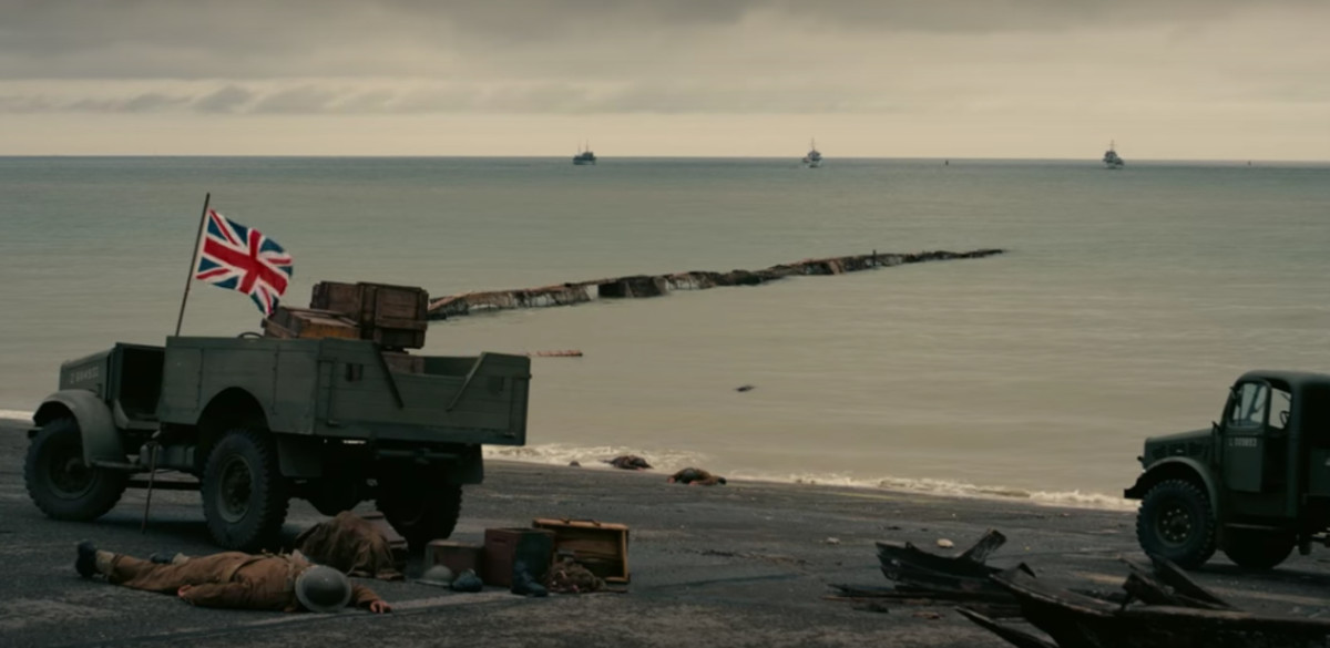 Christopher Nolans War Epic Dunkirk Unveils New Trailer Featuring Harry Styles And Explosions 