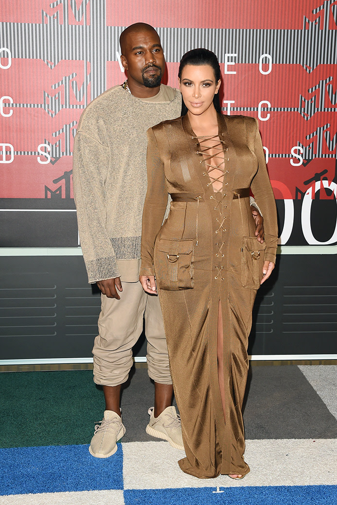 Kanye West Wears adidas "Yeezy Season 1" at 2015 MTV VMAs Complex