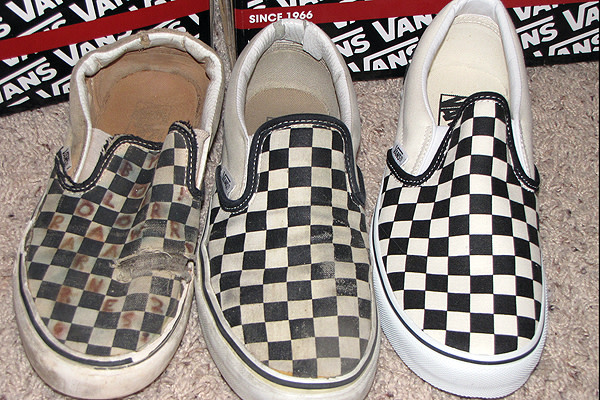 فكر للامام غبي رمش checkered vans 80s 