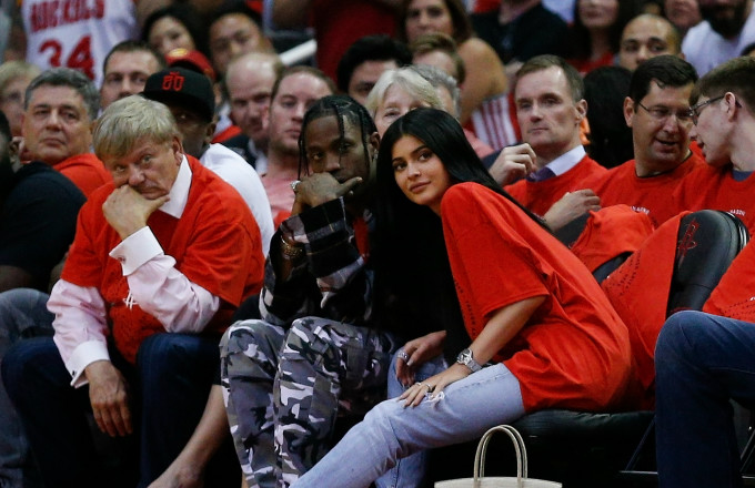 Kylie Jenner And Travis Scotts Rumored Baby Reportedly Due Same