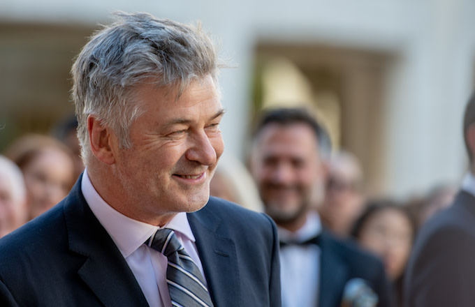 Alec Baldwin To Play Batmans Father Thomas Wayne In Joaquin