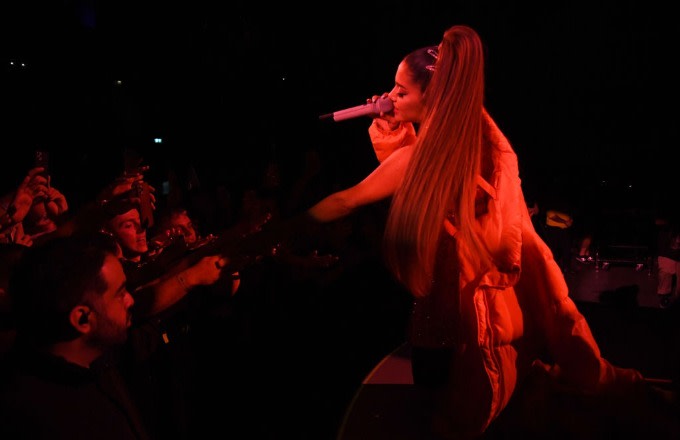 Ariana Grande Celebrates End Of Tour With New 32 Track Live
