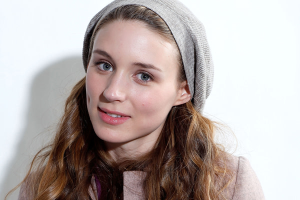 Famous Actresses Who Got Their Start In Horror Movies Complex