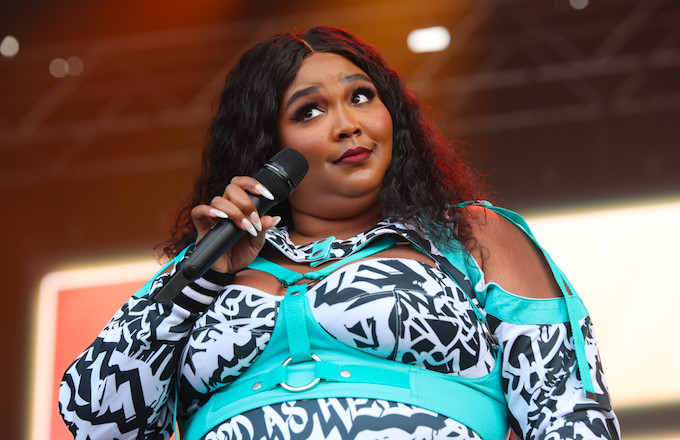 Lizzo Bio Age Height Family Grammy Awards 2020 Body