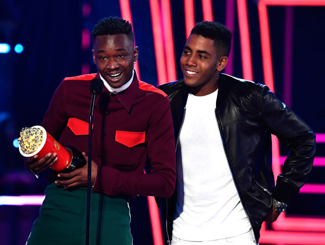 ashton-sanders-jharrel-jerome-2017-mtv-move-and-tv-awards