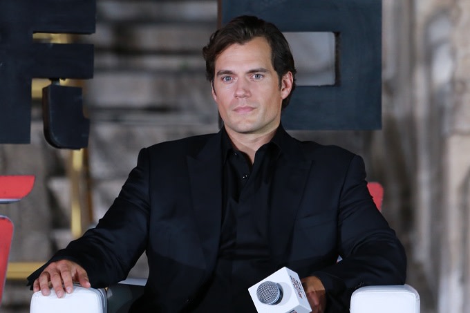 Jason Momoa Says Henry Cavill Isnt Done Playing Superman Complex