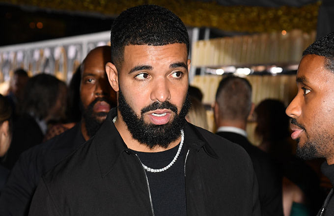 Drake S Ovo Store In Los Angeles Vandalized Leave La