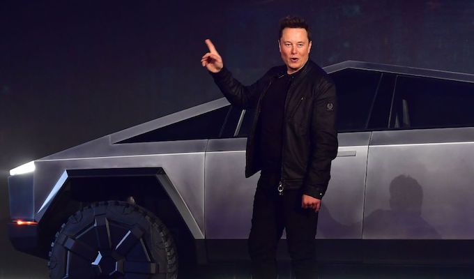 Elon Musk Suggests Tesla Has 250000 Pre Orders For New