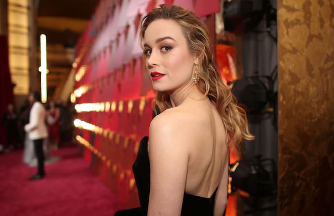 Heres A First Look At Brie Larson As Captain Marvel Complex