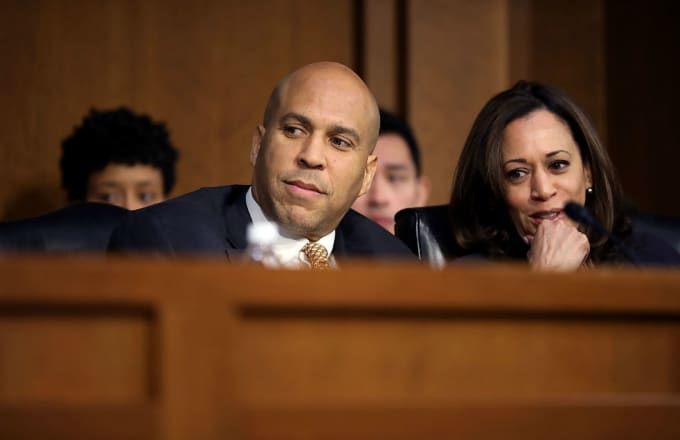 Cory Booker Has Reportedly Been Dating Rosario Dawson Since Last