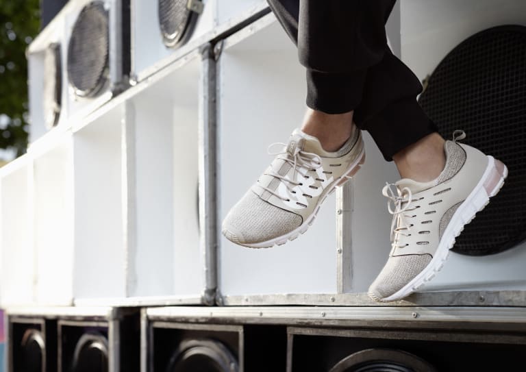 YEEZY 'QNTM'