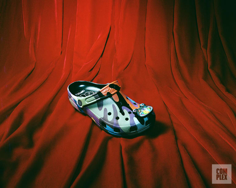 Finish Line Bad Bunny Crocs Price - Crocs Shoes Crocs X Bad Bunny Poshmark / Grab the air jordan 12 retro low 'black and metallic gold' in the morning.
