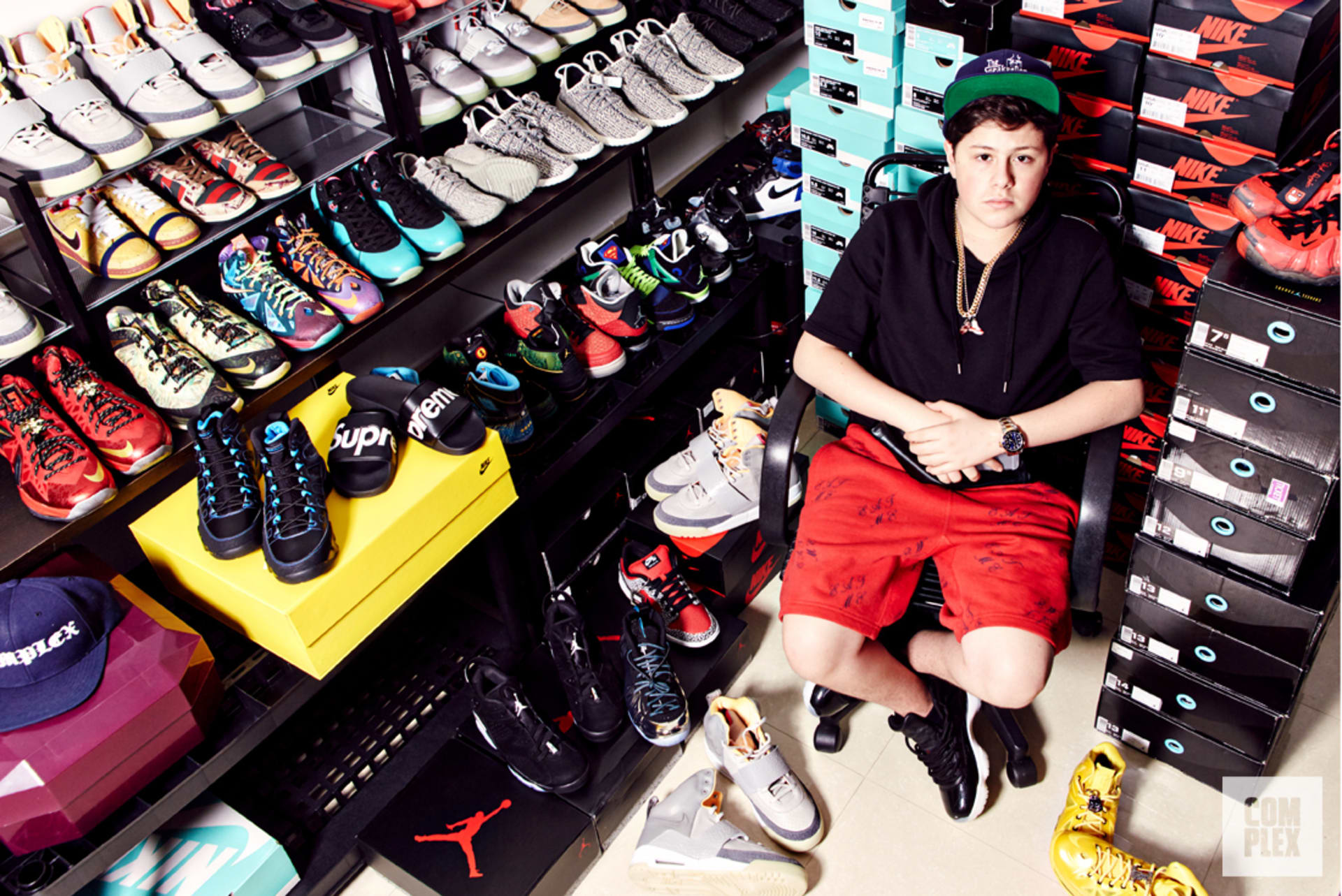 how much money do sneaker designers make