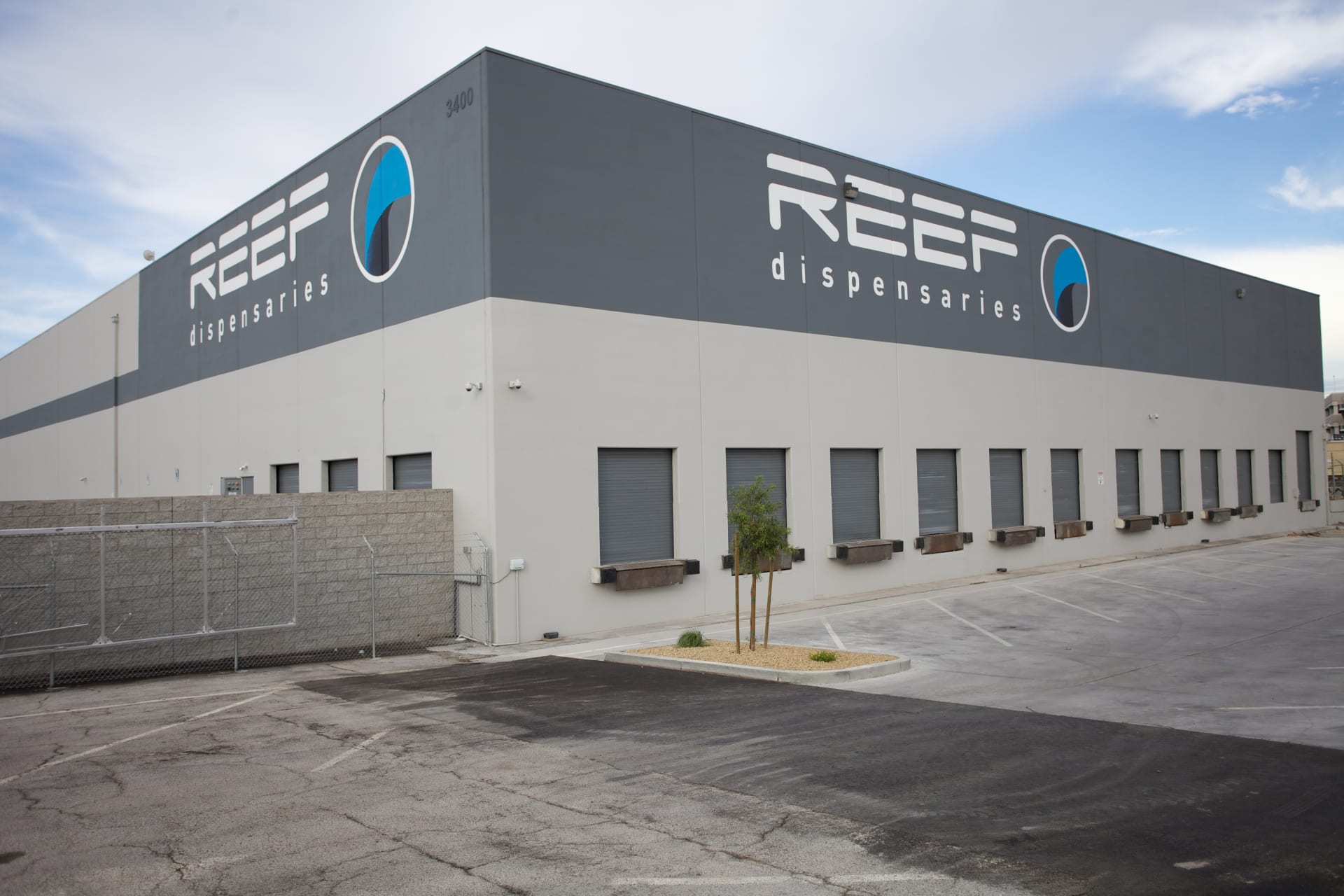 The Reef Dispensary Phoenix Az - DISPENSER